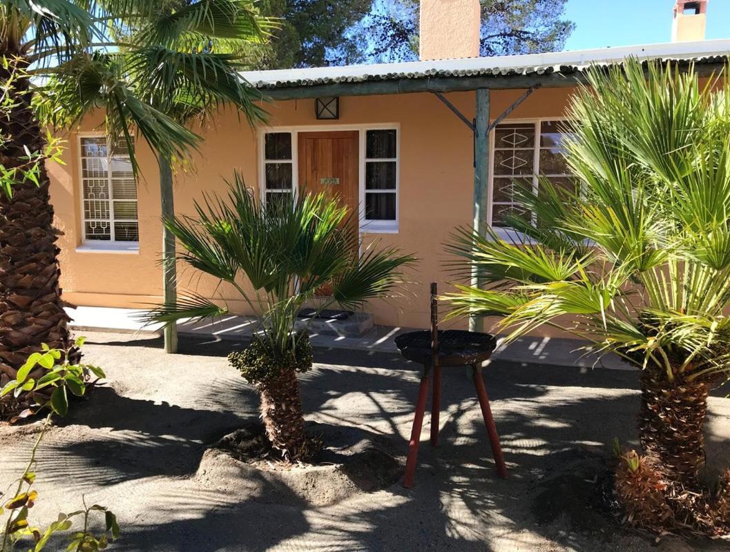 Die Katte Guest House Cottages- Vosburg Екстериор снимка